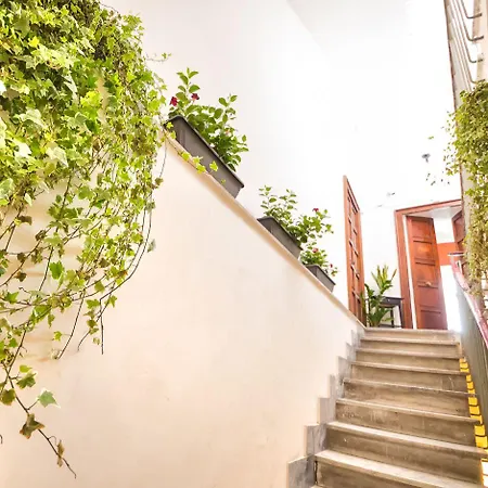 Monart Hospitality Cavour Neapel