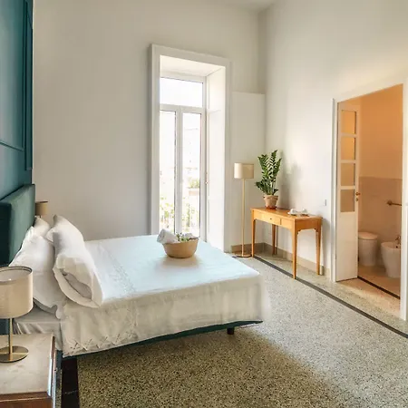 Monart Hospitality Cavour Neapel